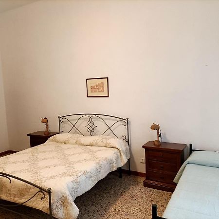 Апартаменти Antica Casa Ceccardi Ліворно Екстер'єр фото